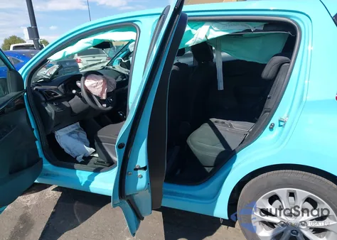 2022 Chevrolet Spark Fwd 1Lt Automatic z USA, uszkodzony, nr VIN KL8CD6SA8NC036401